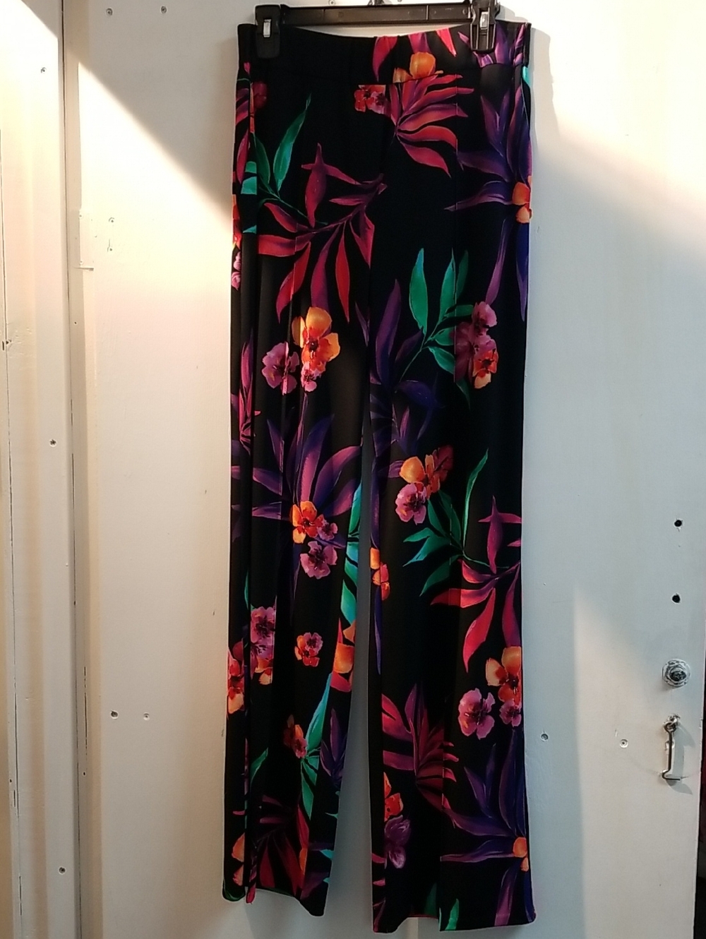 Joseph Ribkoff Black Wide-Leg Floral Pants with Vibrant Blooms
